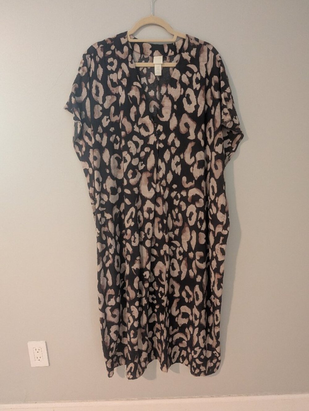 H&M Women's Leopard Animal Print Black Kaftan Dress Size M